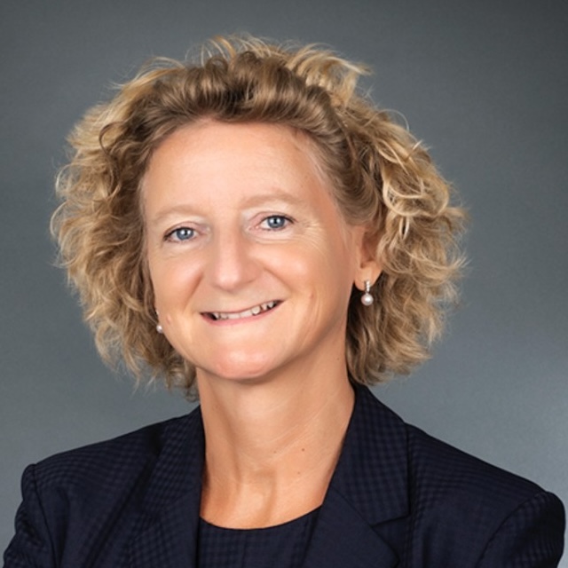 portrait of amelie breitburd